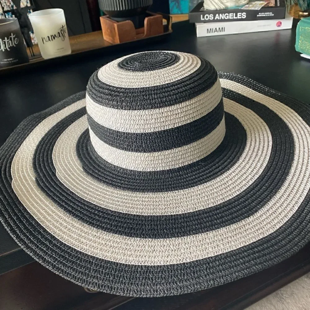 Straw hat black/white striped OS
